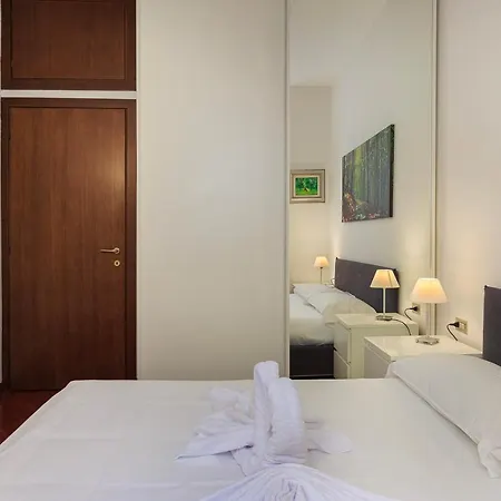 Flat In Citylife Near Metro! Apartament